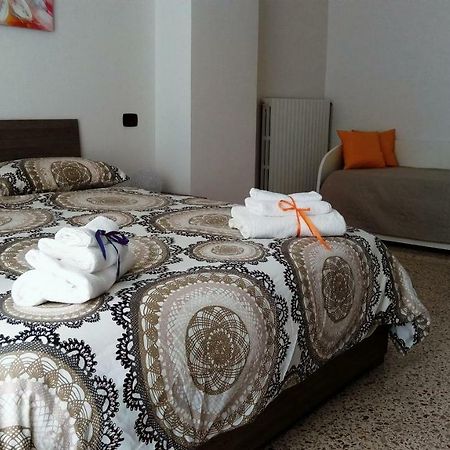 B&B Malaga Салерно Экстерьер фото