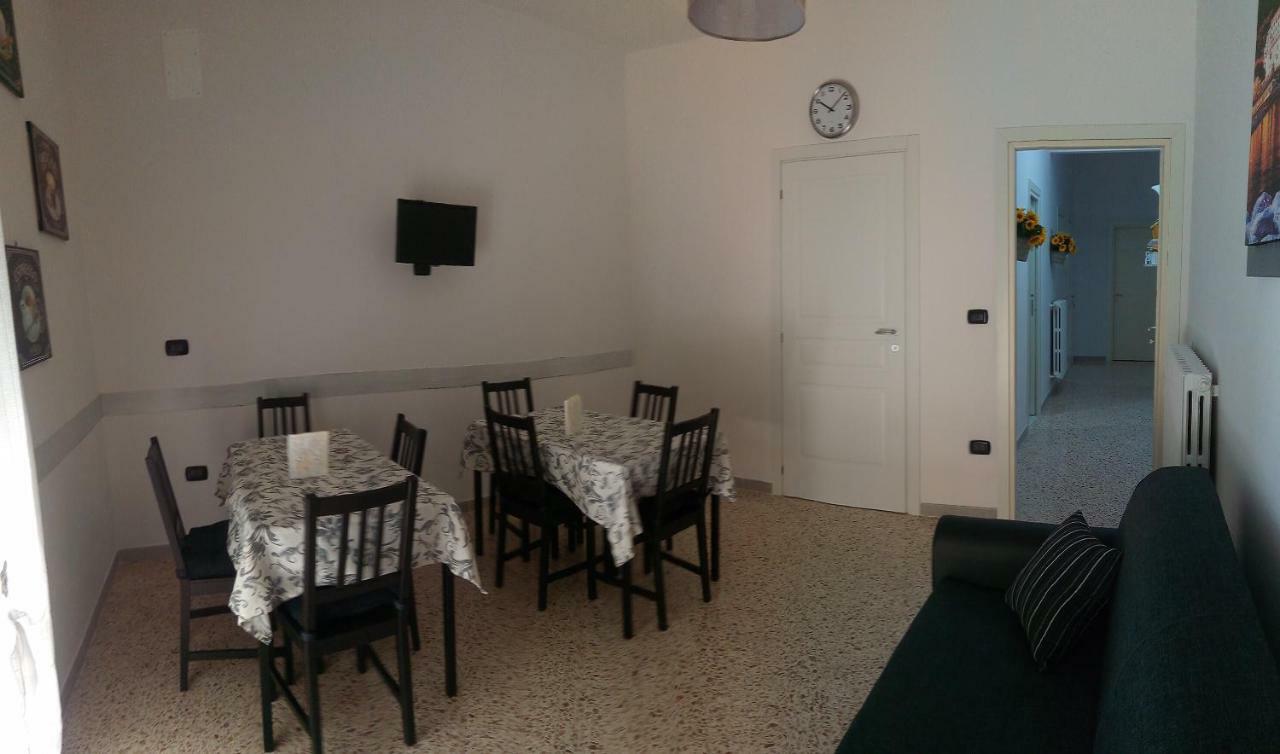 B&B Malaga Салерно Экстерьер фото