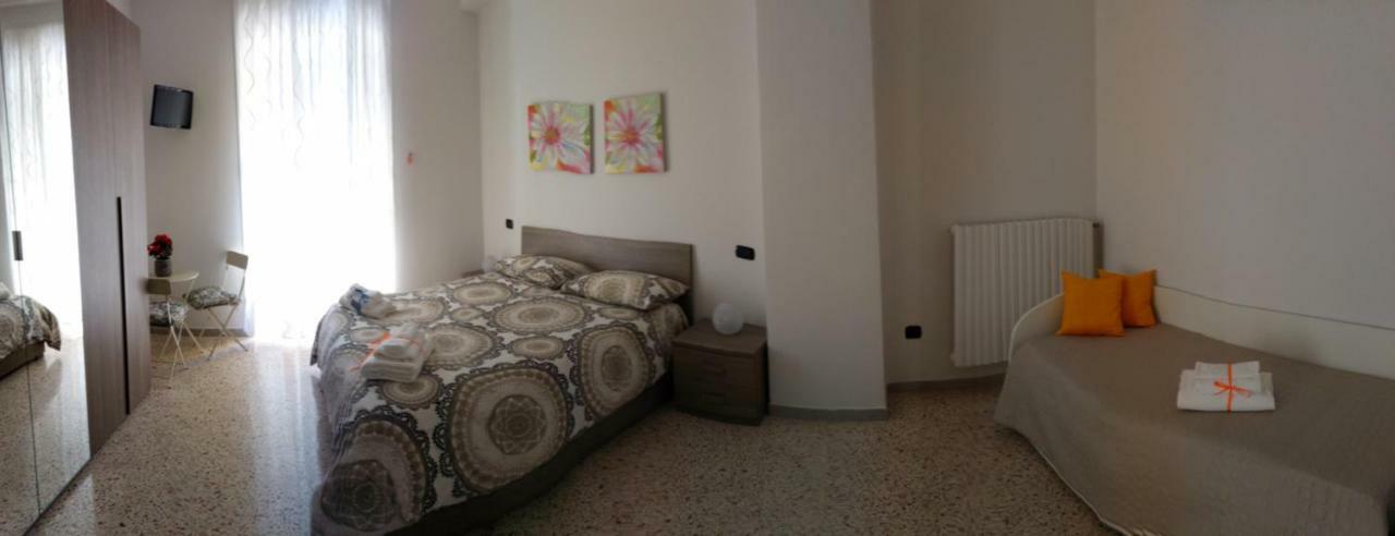 B&B Malaga Салерно Экстерьер фото