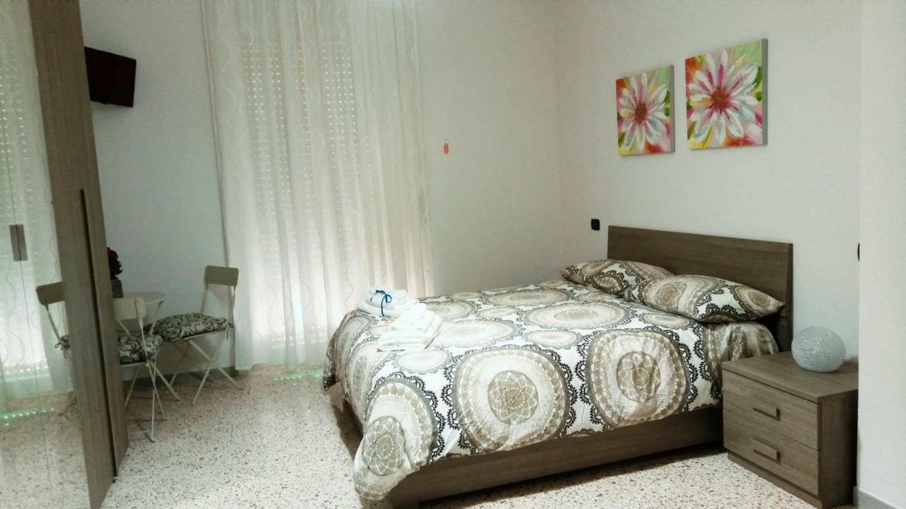 B&B Malaga Салерно Экстерьер фото
